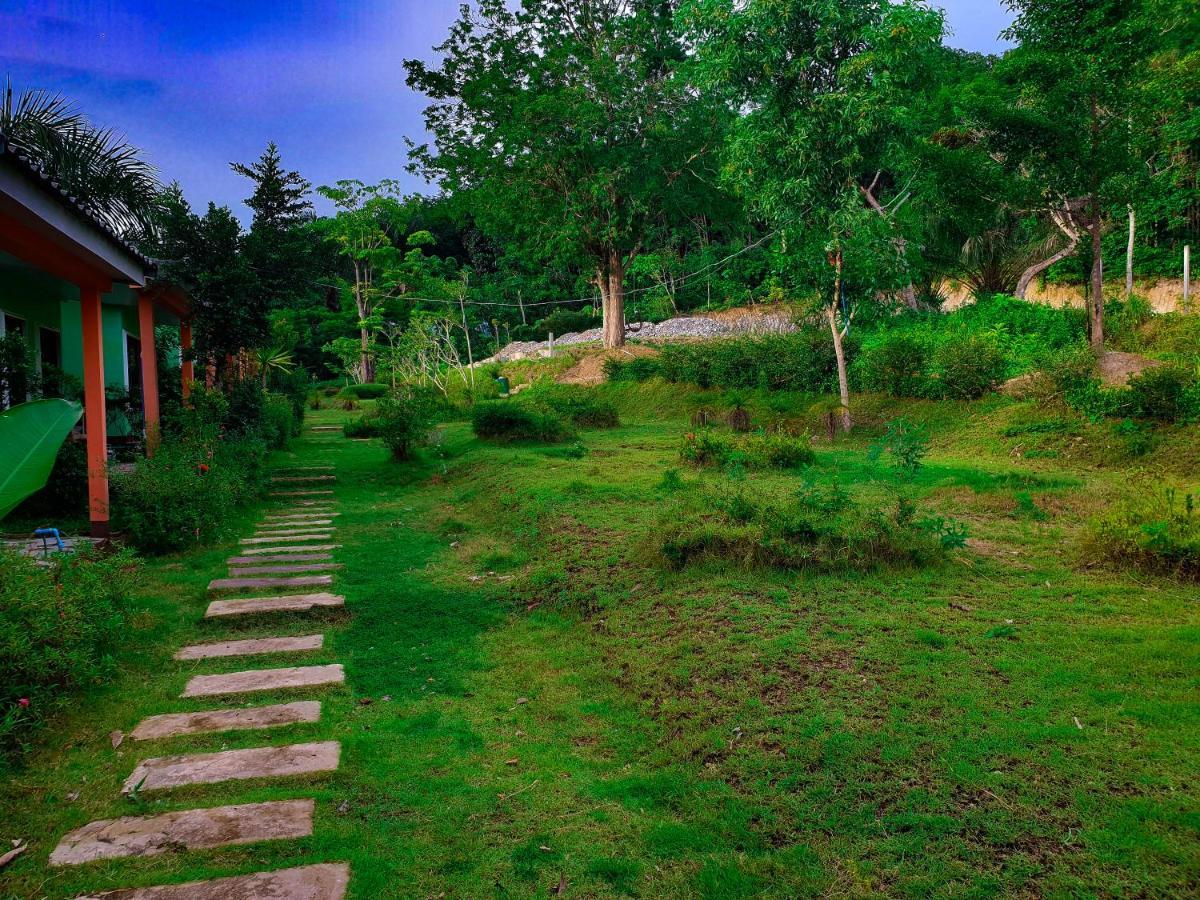 Rubber Tree Resort Koh Lanta Exterior photo